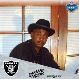 Meet your Posher, Johnathan